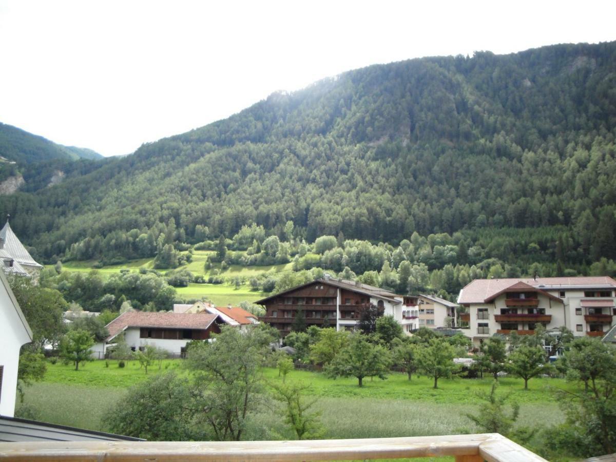 Apart Dominika Ried im Oberinntal Esterno foto