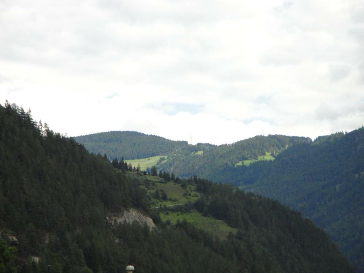 Apart Dominika Ried im Oberinntal Esterno foto